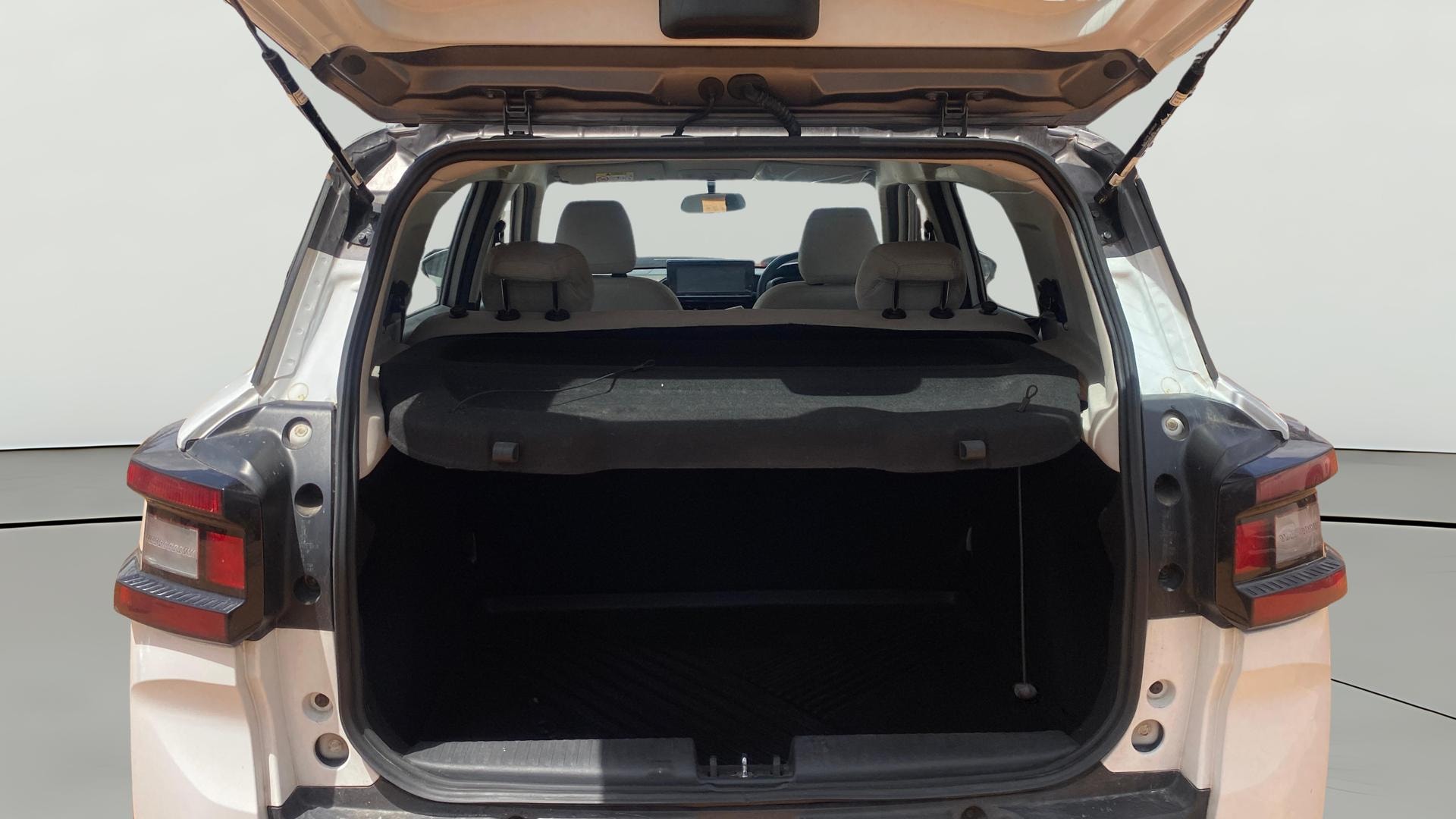 View 2023 Citroen C3 Aircross Max 1.2T 5 STR Image 38 Used 2023 Citroen C3 Aircross Max 1.2T 5 STR Image 38