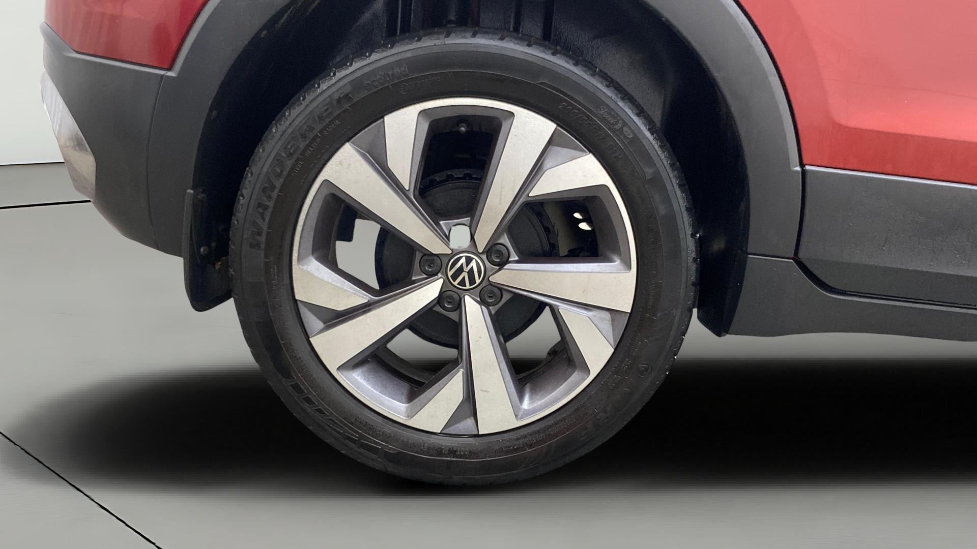 View 2023 Volkswagen Taigun 1.0 TSI Topline MT Image 24 Used 2023 Volkswagen Taigun 1.0 TSI Topline MT Image 24