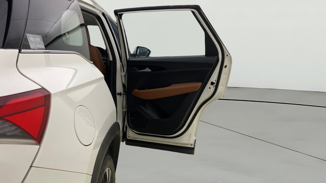 View MG Hector Plus Image 6 Used MG Hector Plus Image 6