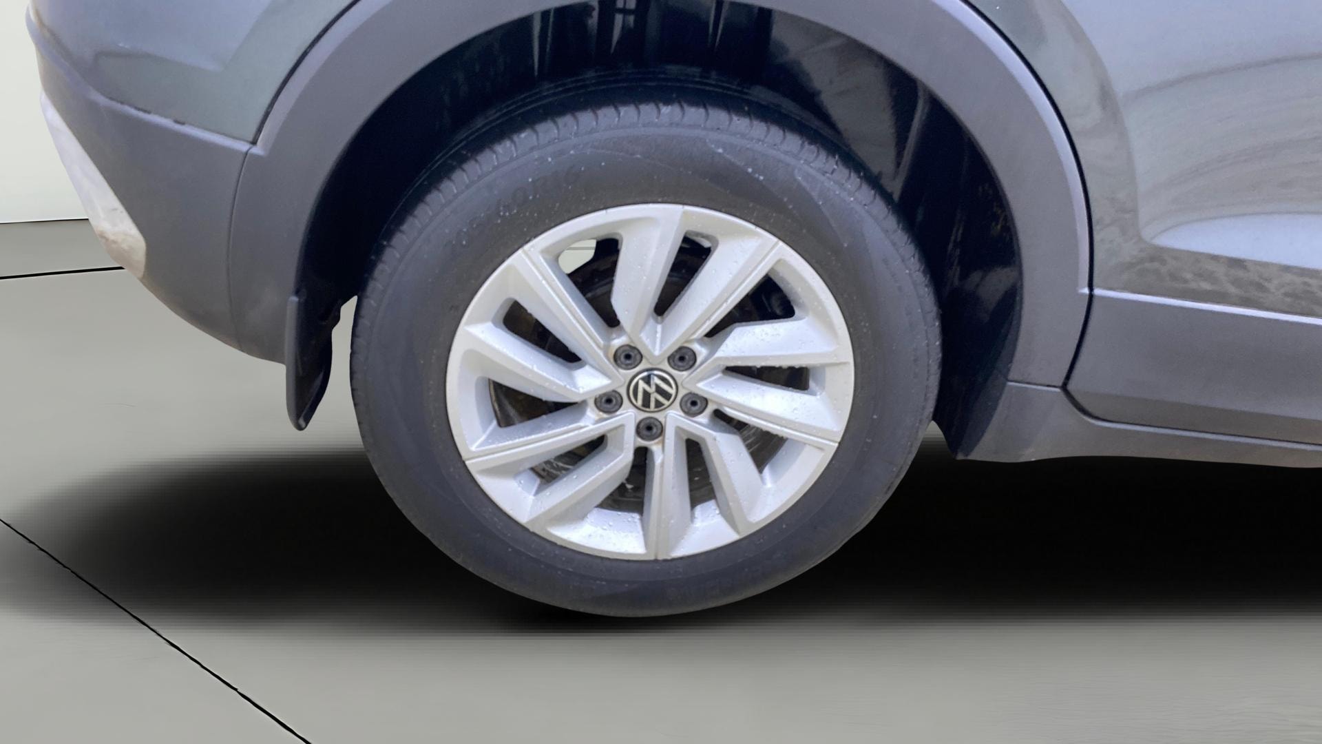 View 2022 Volkswagen Taigun 1.0 TSI Highline AT Image 34 Used 2022 Volkswagen Taigun 1.0 TSI Highline AT Image 34