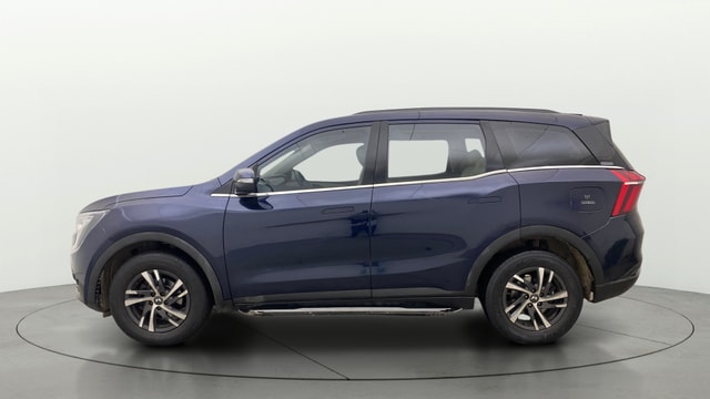 View Mahindra XUV700 Image 5 Used Mahindra XUV700 Image 5