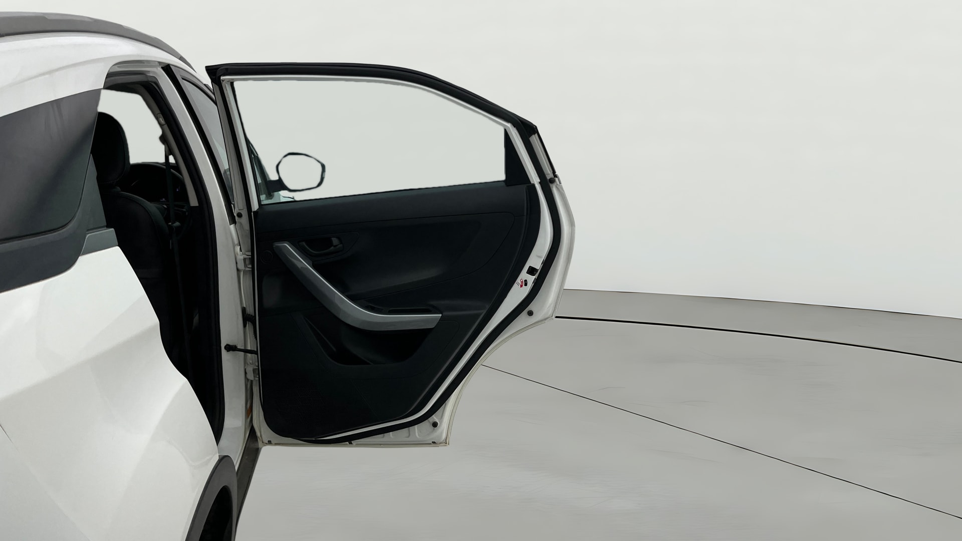 View 2020 Tata Nexon Revotron XM Image 7 Used 2020 Tata Nexon Revotron XM Image 7