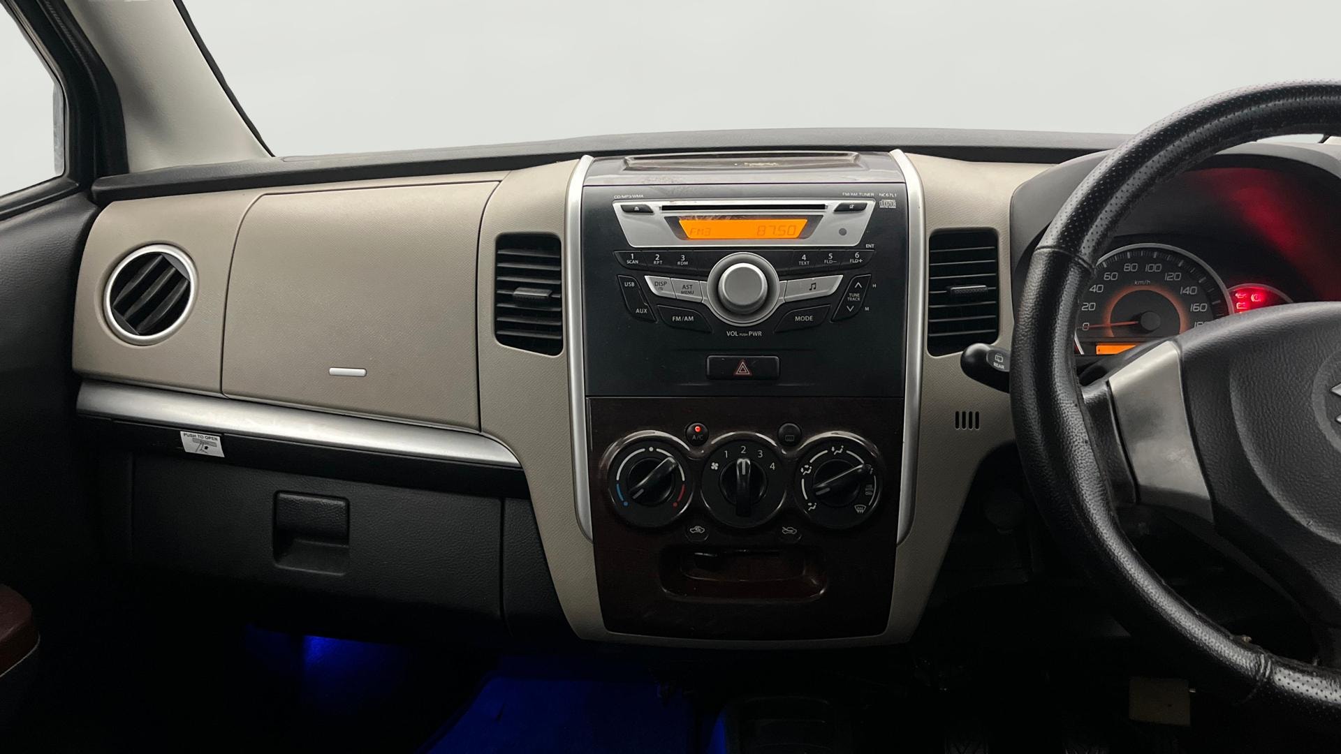 View 2016 Maruti Suzuki 1000 Base Variant Image 31 Used 2016 Maruti Suzuki 1000 Base Variant Image 31