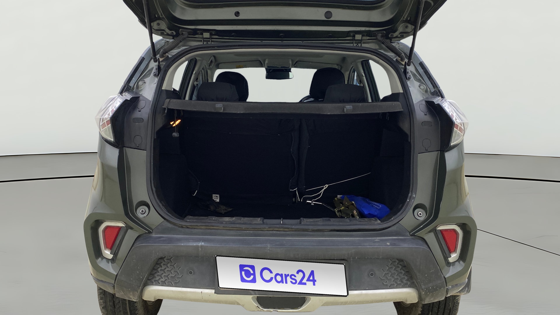 View 2022 Tata Nexon Revotron XE Image 42 Used 2022 Tata Nexon Revotron XE Image 42