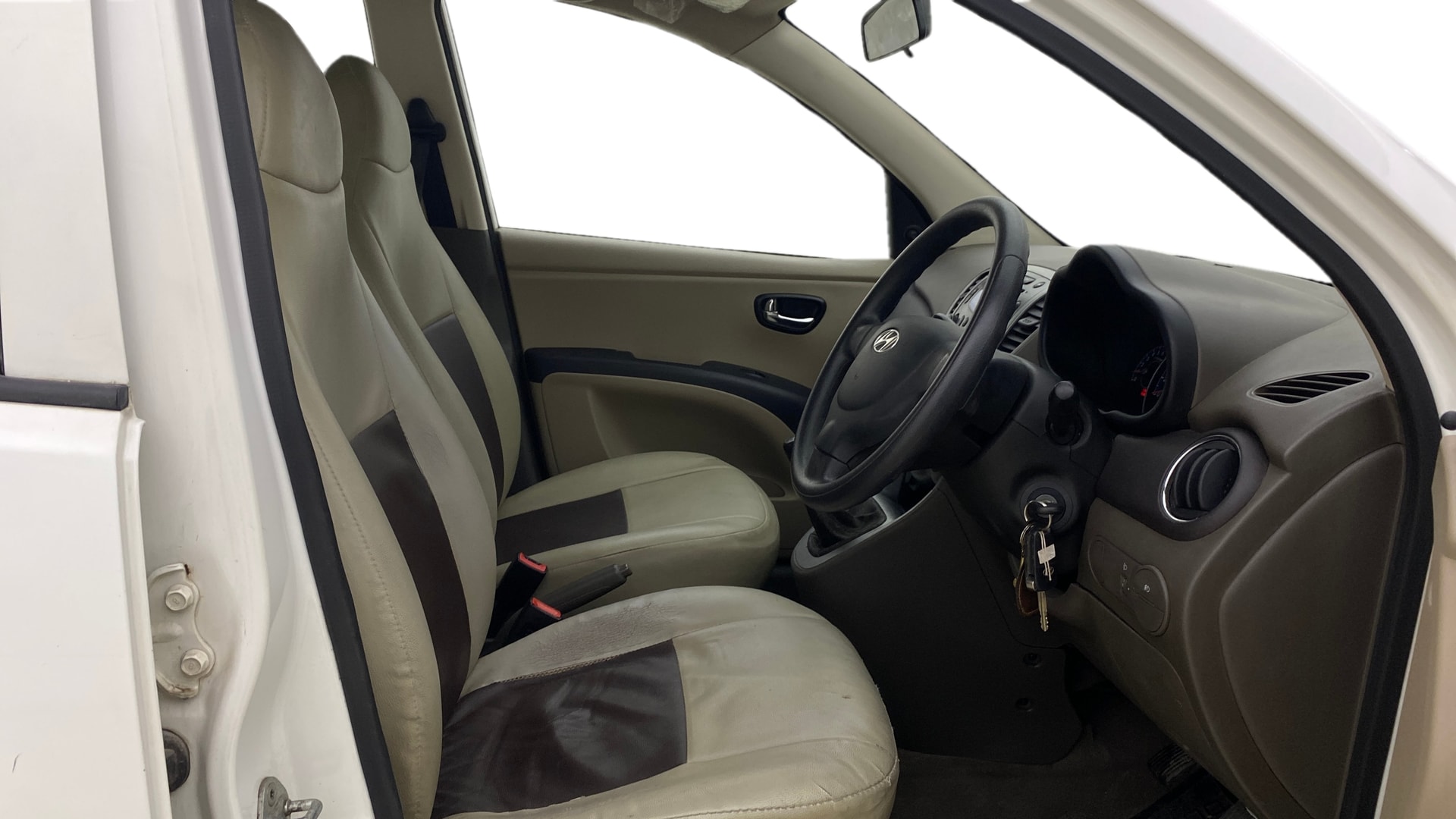 View 2016 Hyundai i10 1.2 Asta MT Image 16 Used 2016 Hyundai i10 1.2 Asta MT Image 16