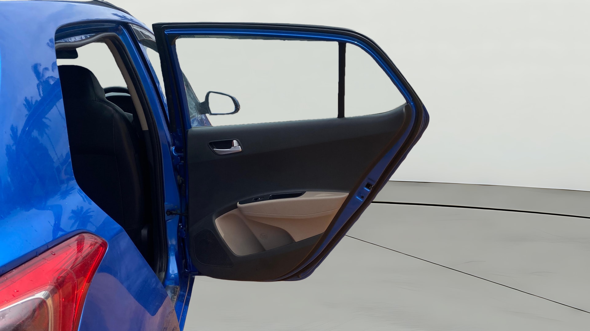 View 2019 Hyundai Grand i10 Sportz 1.2 Kappa Image 7 Used 2019 Hyundai Grand i10 Sportz 1.2 Kappa Image 7