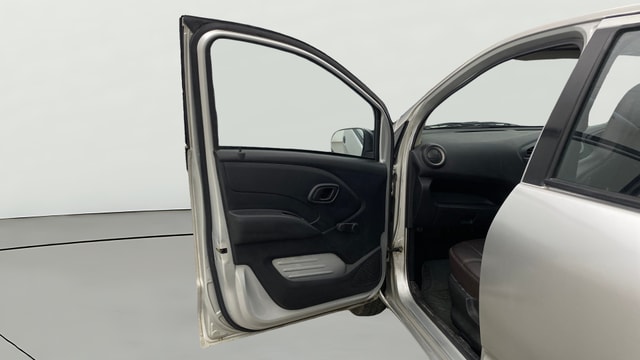 View Datsun Redi GO Image 30 Used Datsun Redi GO Image 30