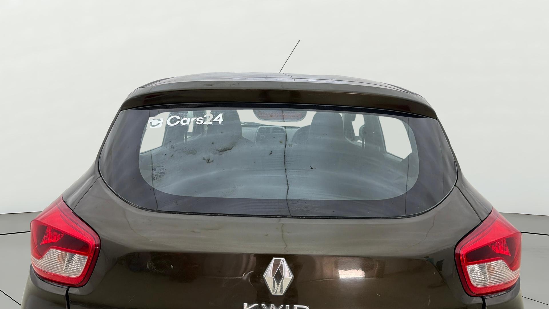 View 2017 Renault Kwid RXL Image 4 Used 2017 Renault Kwid RXL Image 4