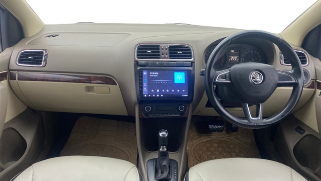 View Skoda Rapid Image 15 Used Skoda Rapid Image 15