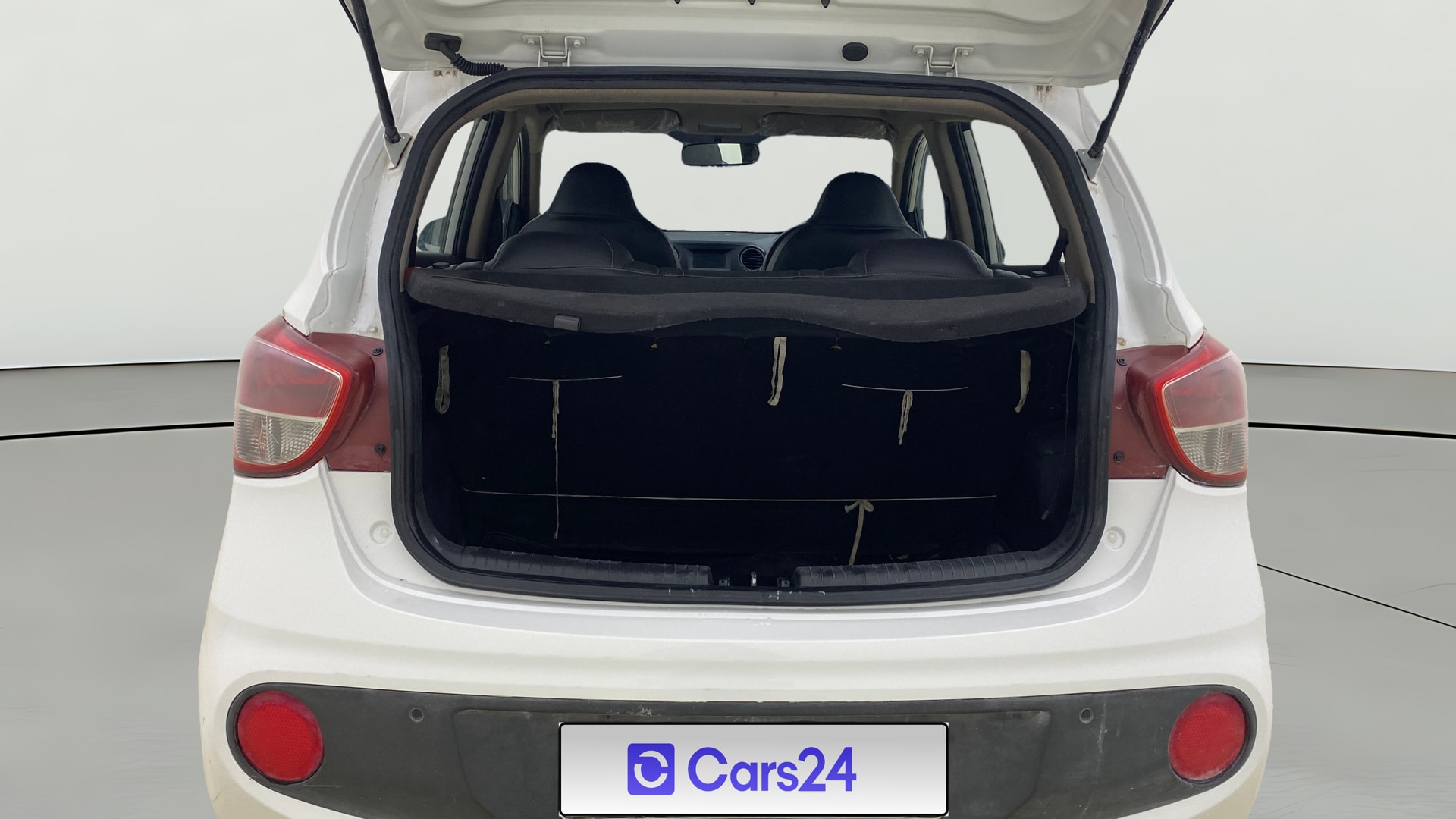 View 2018 Hyundai Grand i10 1.2 Sportz Diesel Image 36 Used 2018 Hyundai Grand i10 1.2 Sportz Diesel Image 36