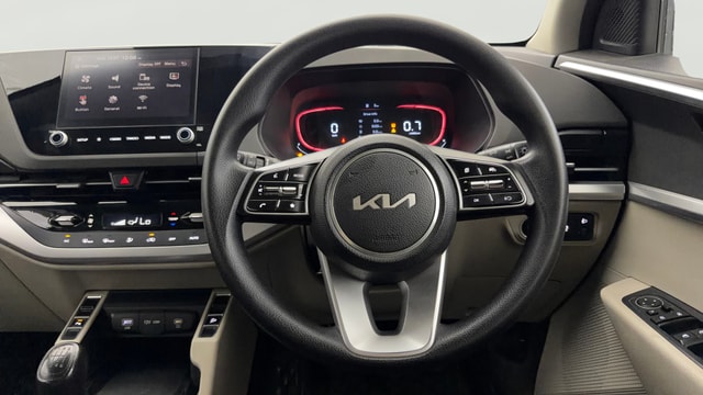 View Kia Carens Image 14 Used Kia Carens Image 14