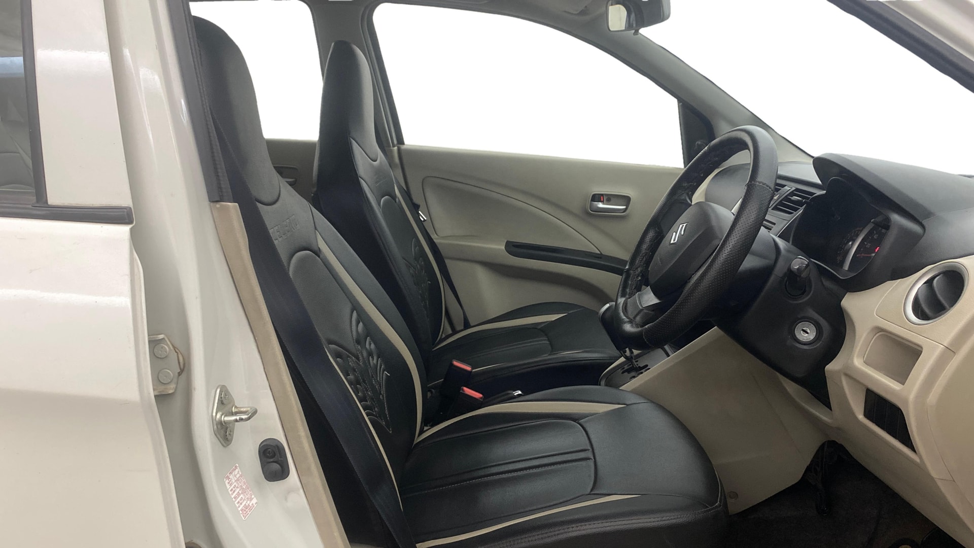 View 2018 Maruti Suzuki 1000 Base Variant Image 26 Used 2018 Maruti Suzuki 1000 Base Variant Image 26