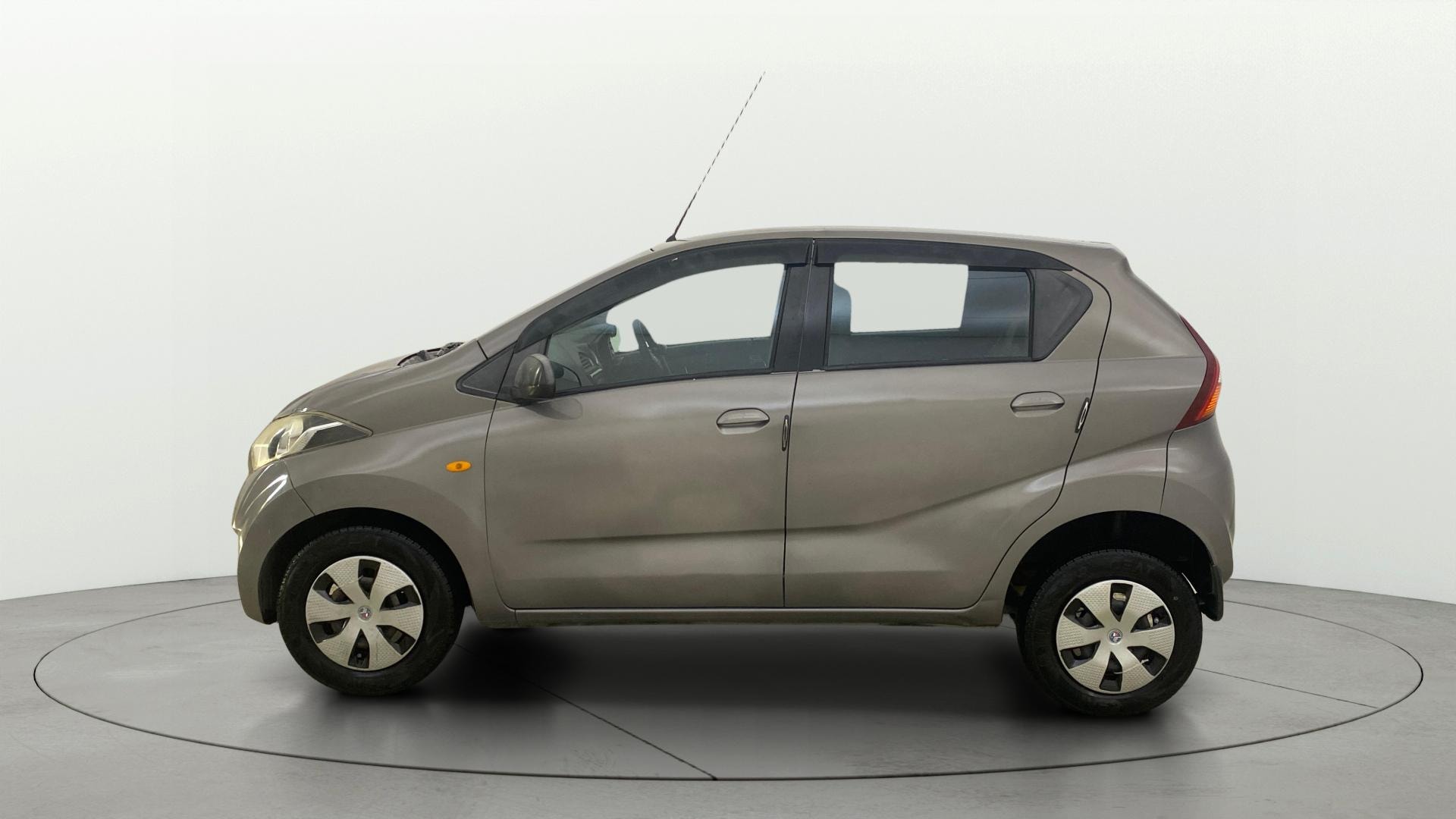 View 2018 Datsun Redi GO T(O)-0.8L BS IV Image 5 Used 2018 Datsun Redi GO T(O)-0.8L BS IV Image 5