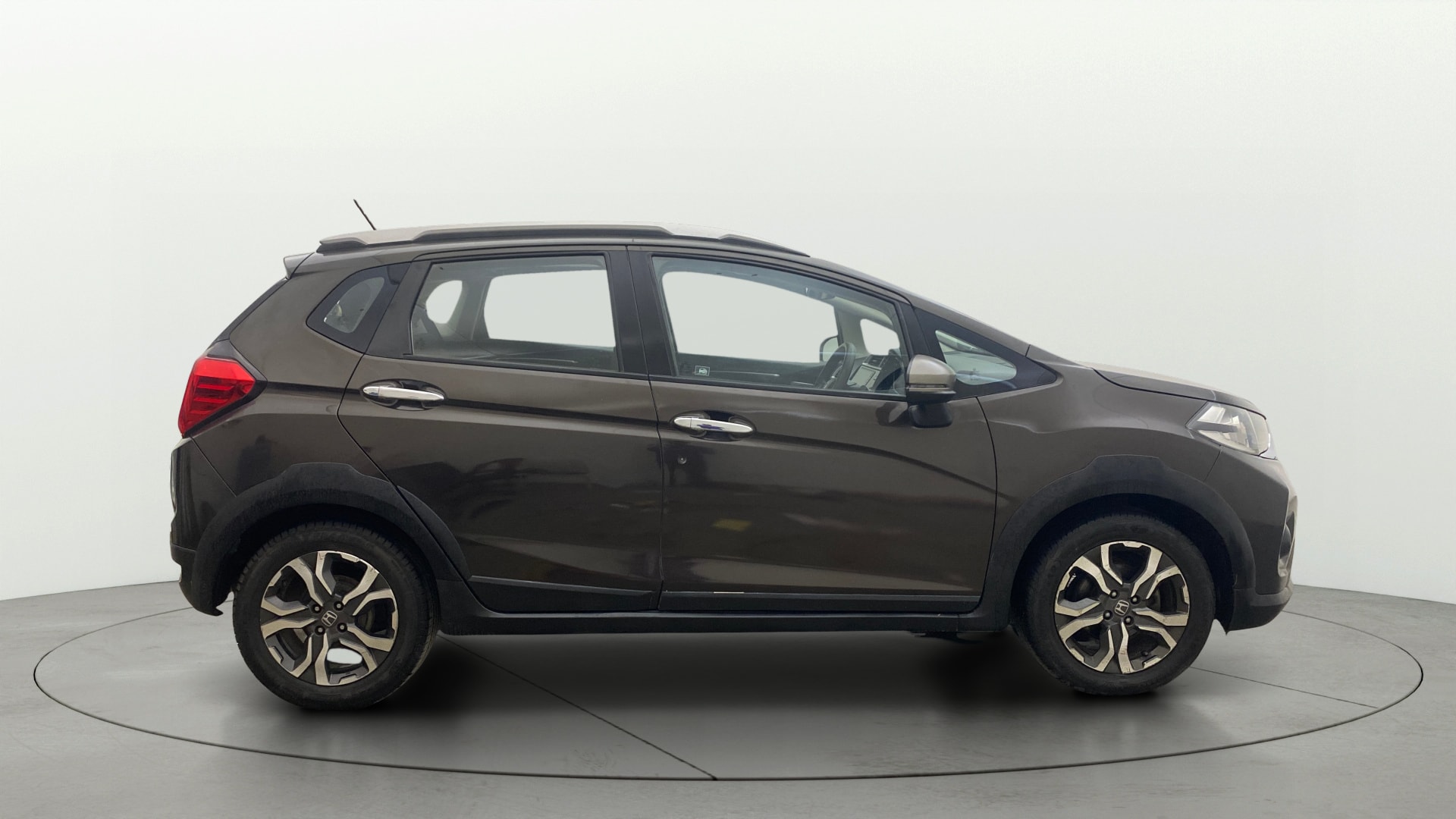 View 2017 Honda WR-V S MT Diesel Edge Edition Image 9 Used 2017 Honda WR-V S MT Diesel Edge Edition Image 9