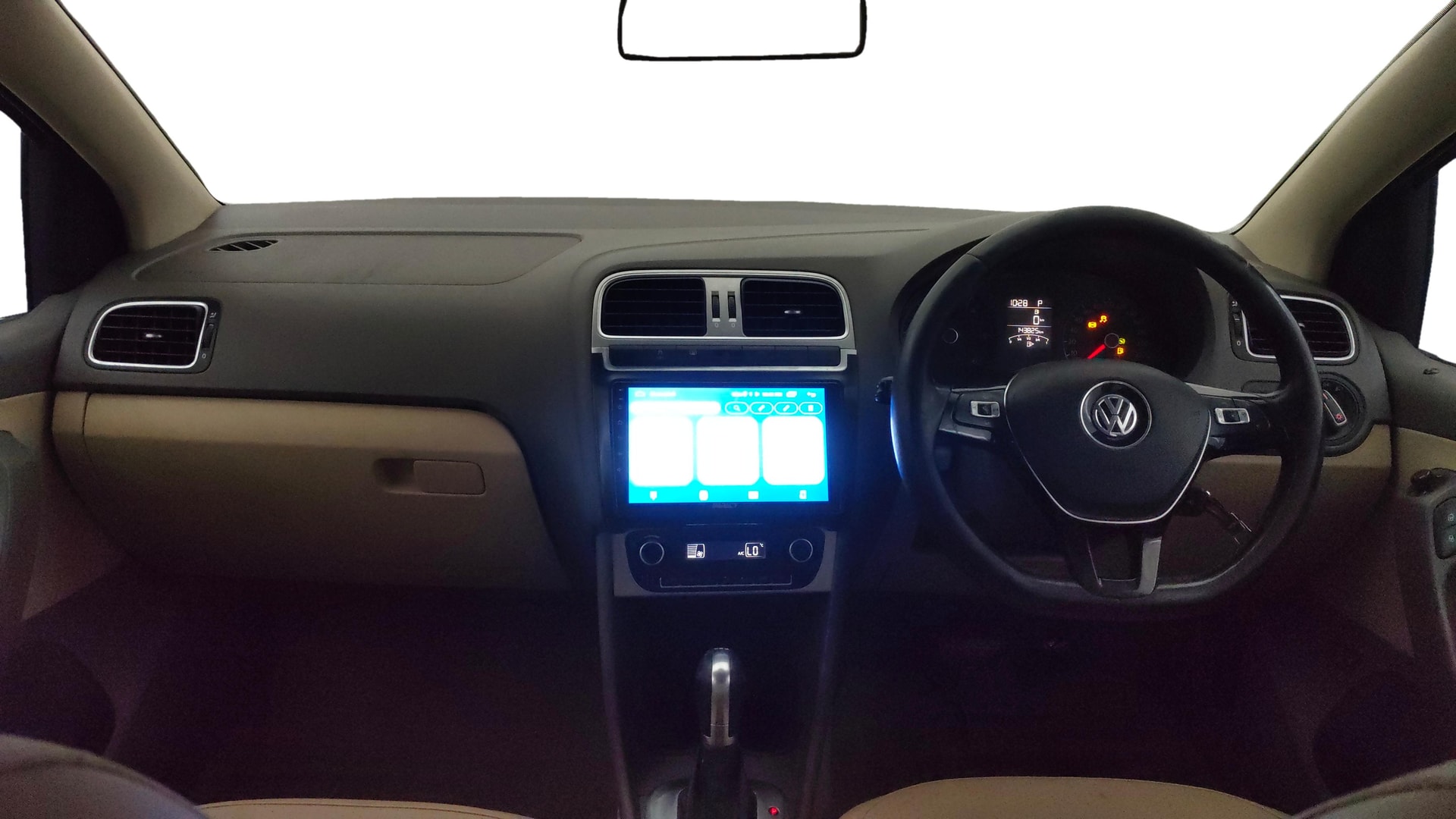 View 2015 Volkswagen Vento 1.2 L TSI Comfortline Petrol AT Image 15 Used 2015 Volkswagen Vento 1.2 L TSI Comfortline Petrol AT Image 15