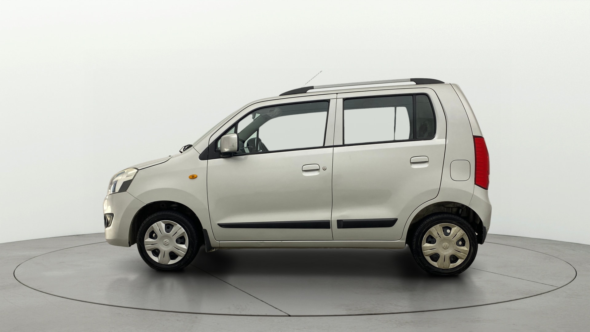Used 2016 Maruti Suzuki 1000 Used 2016 Maruti Suzuki 1000