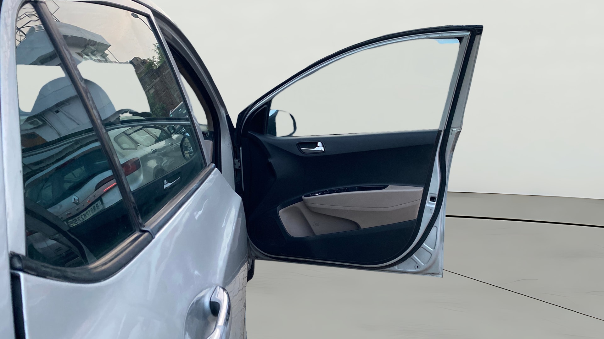 View 2016 Hyundai Grand i10 1.2 Asta Petrol Image 44 Used 2016 Hyundai Grand i10 1.2 Asta Petrol Image 44