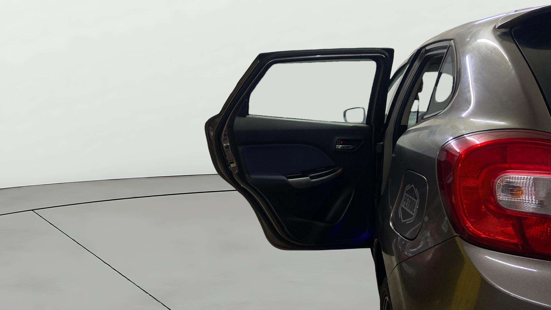 View 2020 Maruti Suzuki 1000 Base Variant Image 22 Used 2020 Maruti Suzuki 1000 Base Variant Image 22