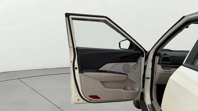 View Mahindra XUV300 Image 36 Used Mahindra XUV300 Image 36