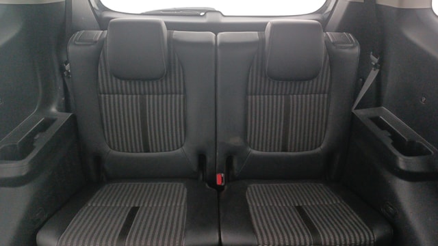 View Kia Carens Image 10 Used Kia Carens Image 10