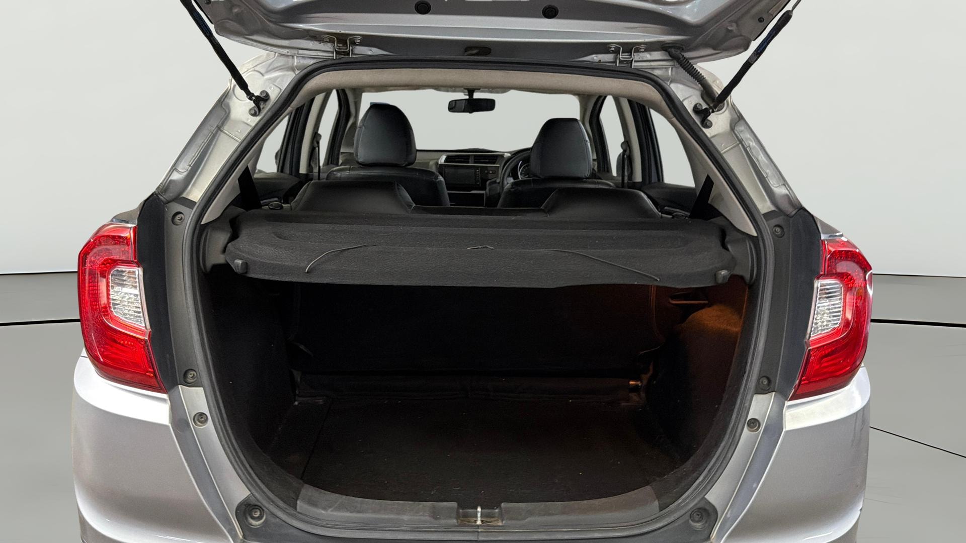 View 2019 Honda WR-V S MT Diesel Edge Edition Image 37 Used 2019 Honda WR-V S MT Diesel Edge Edition Image 37