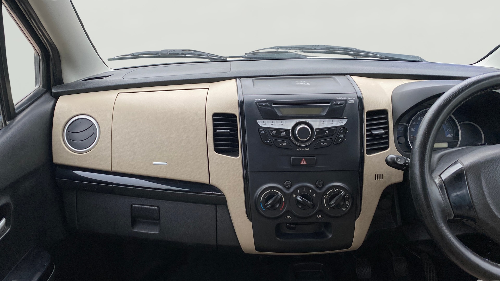 View 2017 Maruti Suzuki 1000 Base Variant Image 17 Used 2017 Maruti Suzuki 1000 Base Variant Image 17