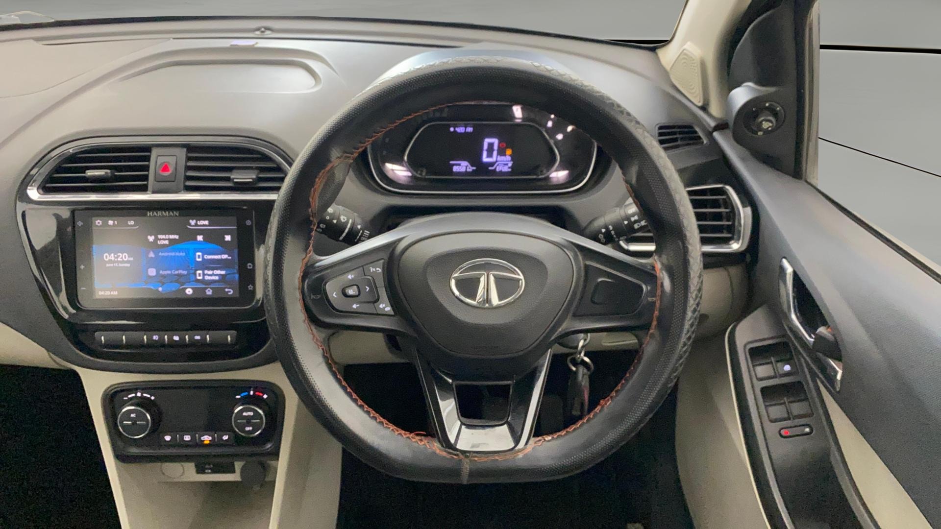 Used 2022 Tata Tiago Used 2022 Tata Tiago