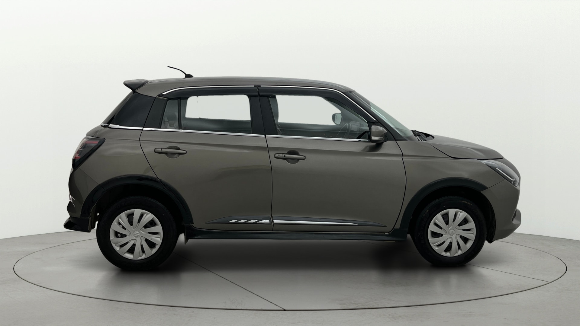 View 2024 Maruti Suzuki 1000 Base Variant Image 8 Used 2024 Maruti Suzuki 1000 Base Variant Image 8