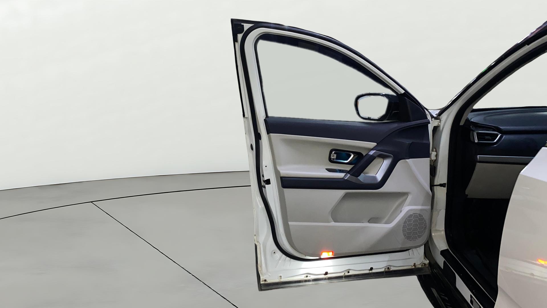 View 2021 Tata Safari XZA Plus 6S Image 39 Used 2021 Tata Safari XZA Plus 6S Image 39