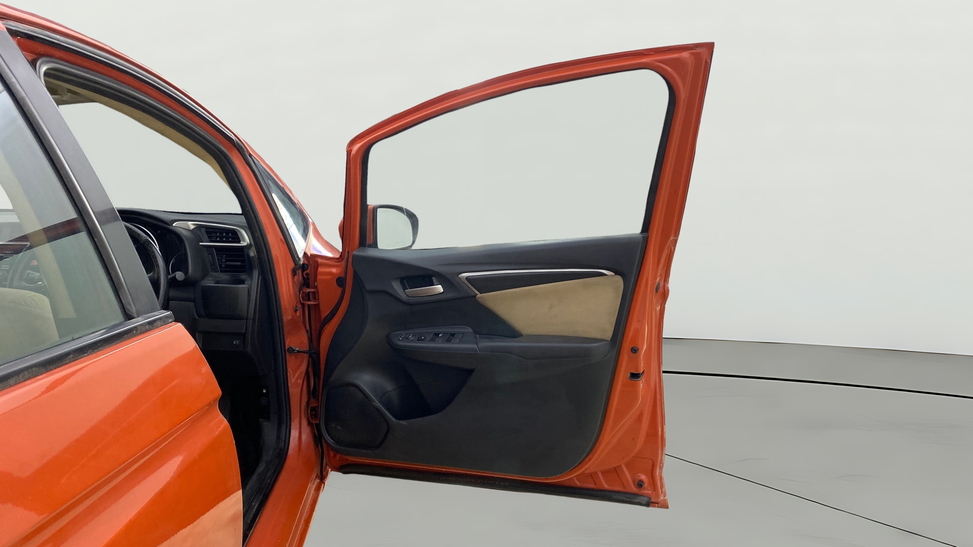 View 2015 Honda Jazz E MT Diesel Image 45 Used 2015 Honda Jazz E MT Diesel Image 45