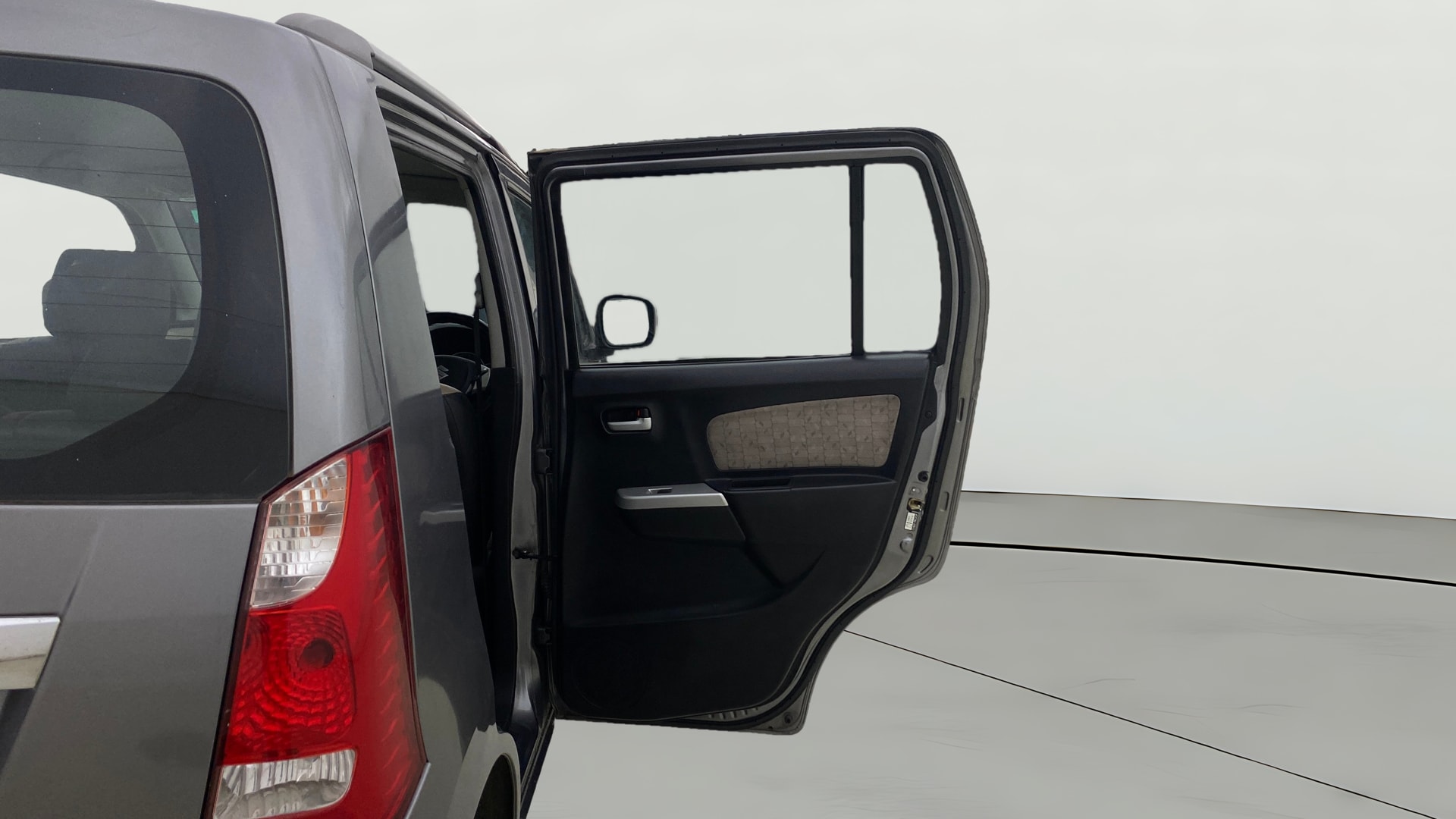 View 2015 Maruti Suzuki 1000 Base Variant Image 7 Used 2015 Maruti Suzuki 1000 Base Variant Image 7