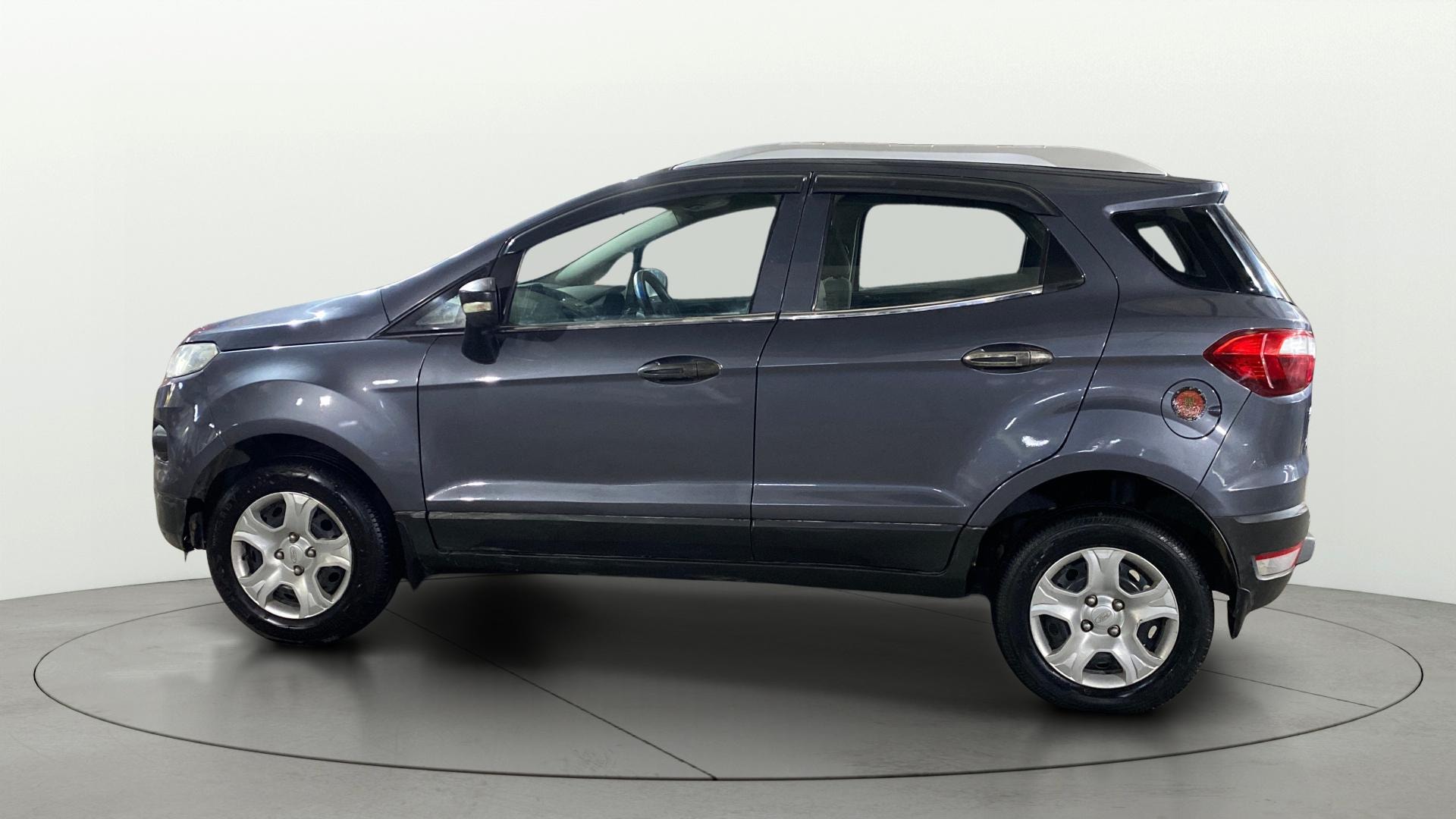 View 2018 Ford EcoSport 1.5 TDCi Diesel Ambiente BS IV Image 5 Used 2018 Ford EcoSport 1.5 TDCi Diesel Ambiente BS IV Image 5