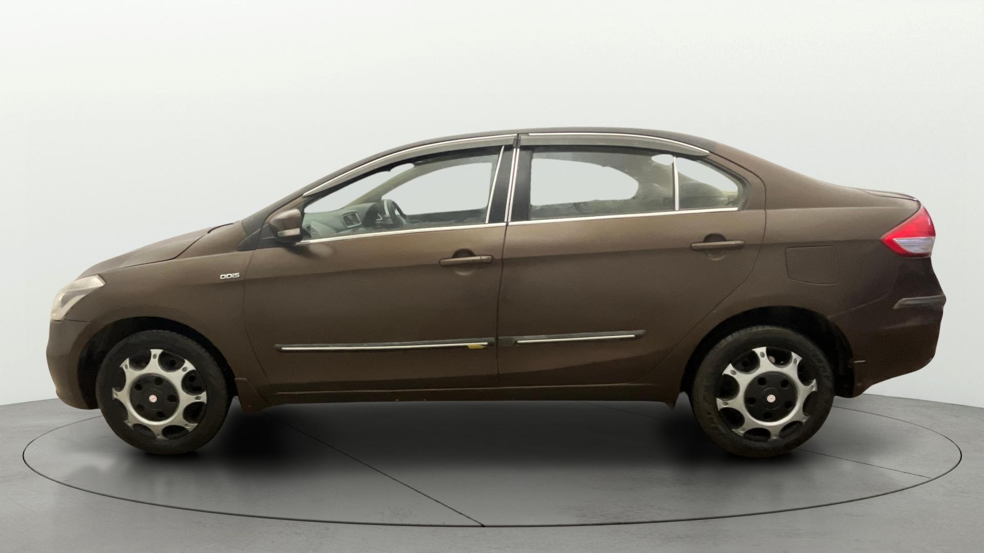 View 2016 Maruti Suzuki 1000 Base Variant Image 5 Used 2016 Maruti Suzuki 1000 Base Variant Image 5
