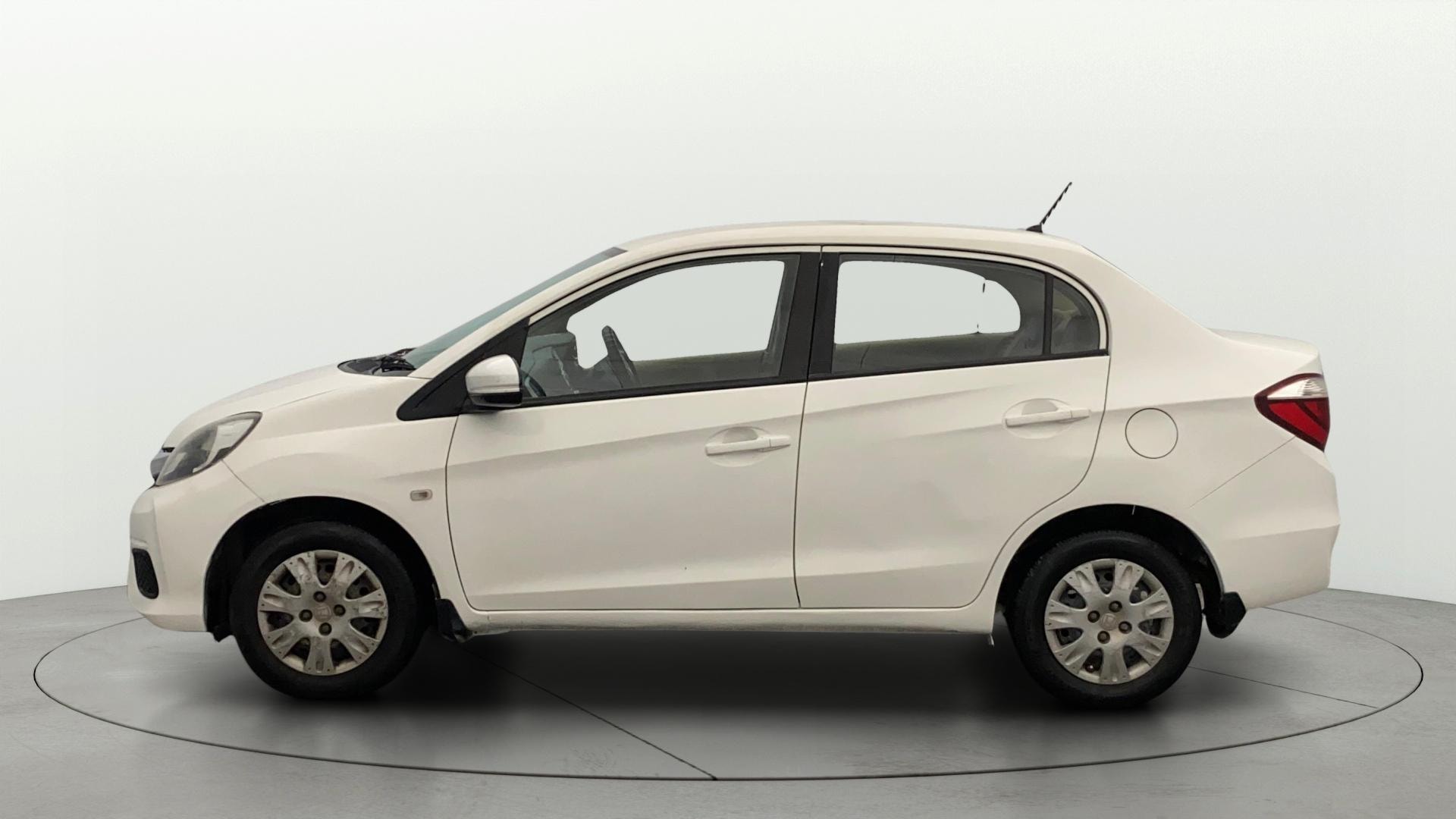 View 2016 Honda Amaze E MT Petrol BS IV Image 5 Used 2016 Honda Amaze E MT Petrol BS IV Image 5