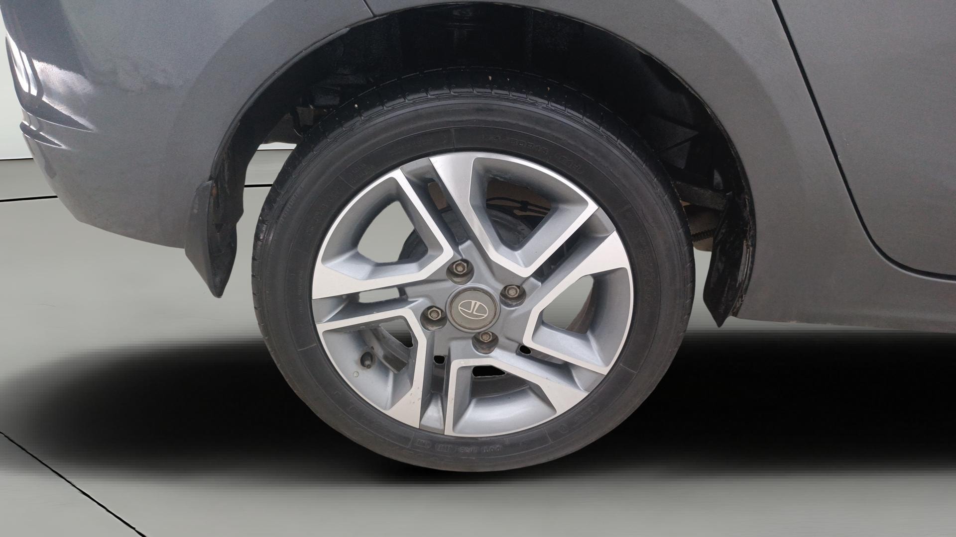 View 2022 Tata Tigor XE Diesel Image 24 Used 2022 Tata Tigor XE Diesel Image 24