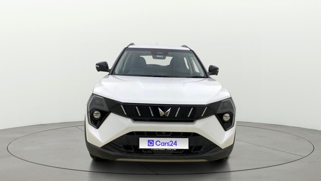 View Mahindra XUV 3XO Image 1 Used Mahindra XUV 3XO Image 1
