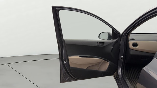 View Hyundai Grand i10 Image 30 Used Hyundai Grand i10 Image 30