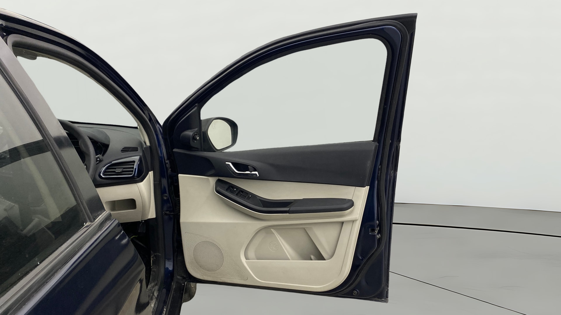 Used 2022 Tata Tiago Used 2022 Tata Tiago