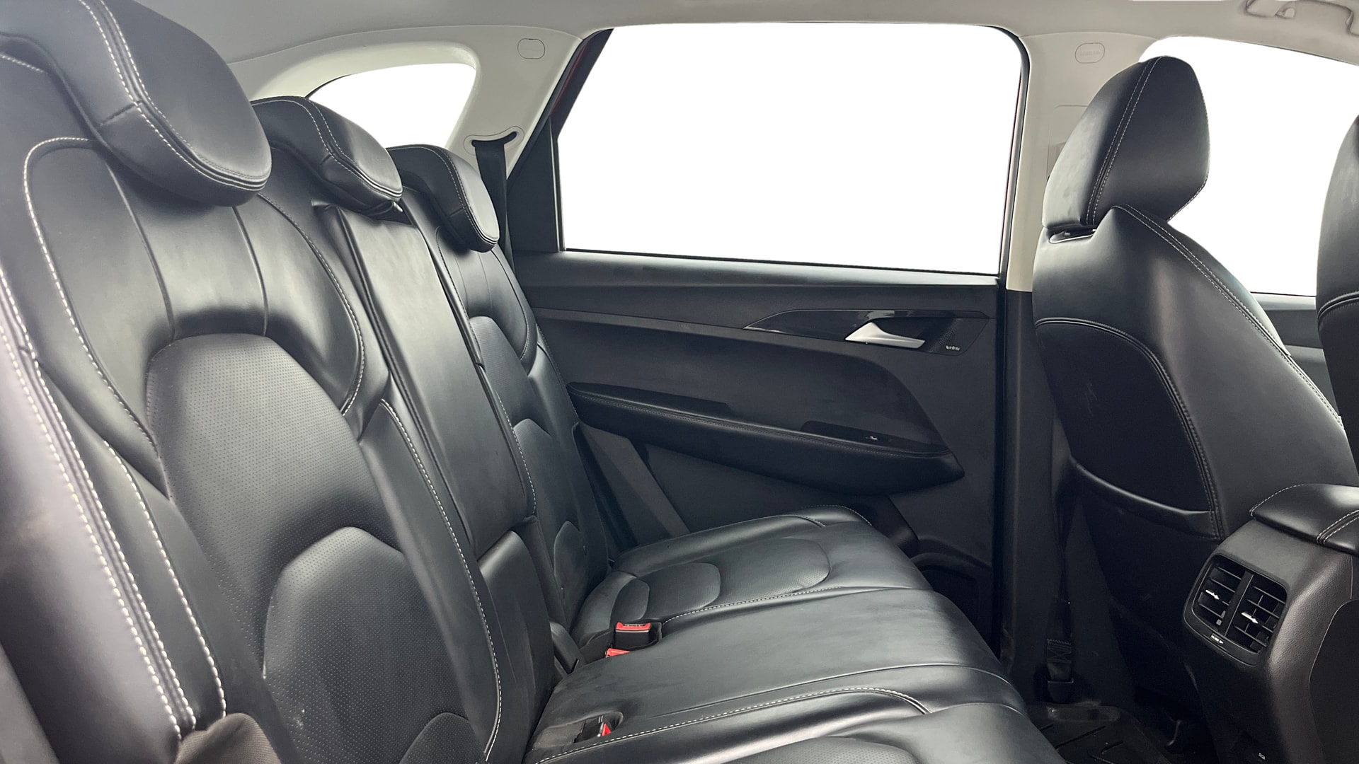 View 2022 MG Hector Sharp Diesel Image 37 Used 2022 MG Hector Sharp Diesel Image 37