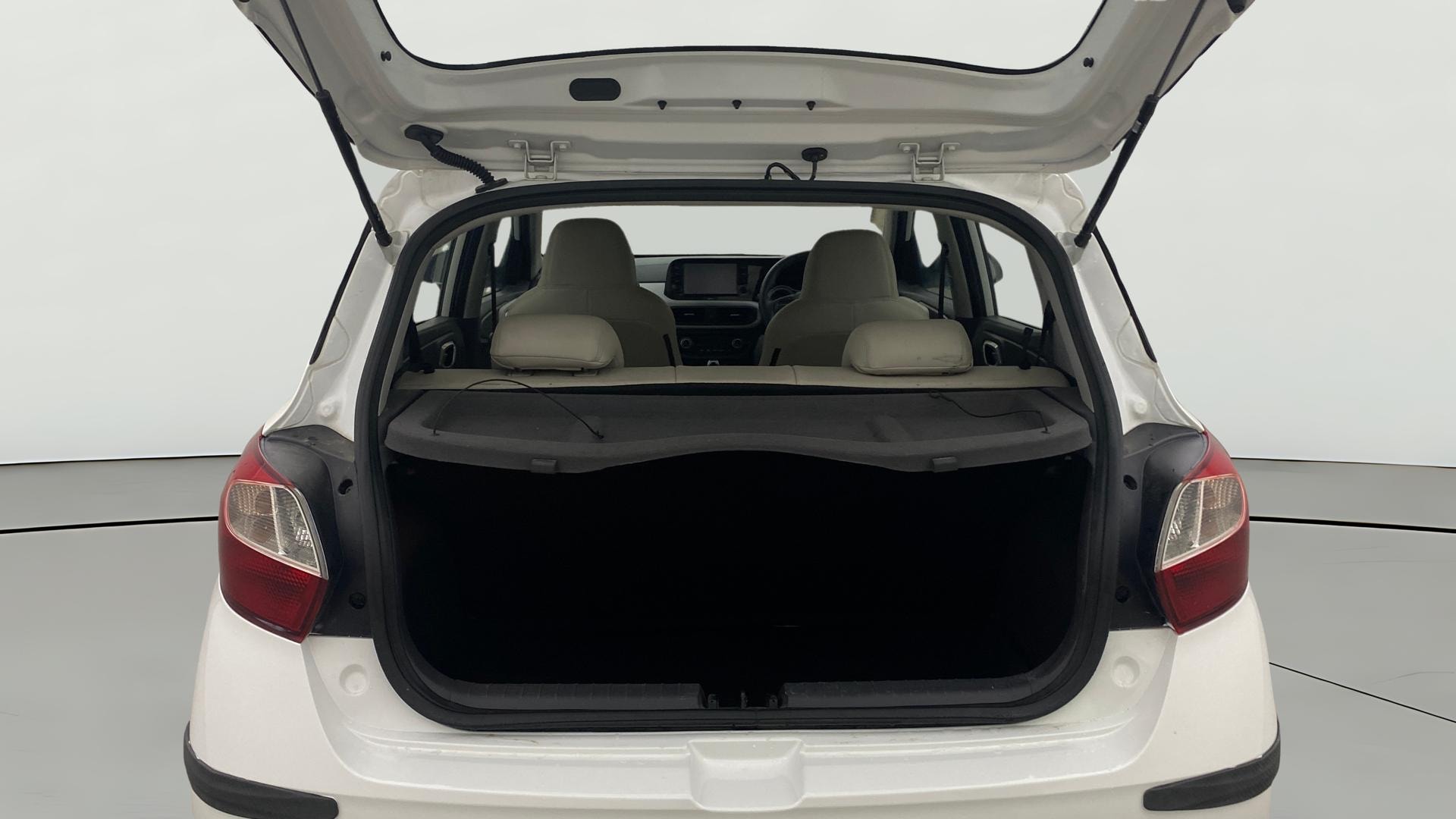 View 2022 Hyundai Grand i10 Nios Asta Petrol AMT Image 38 Used 2022 Hyundai Grand i10 Nios Asta Petrol AMT Image 38