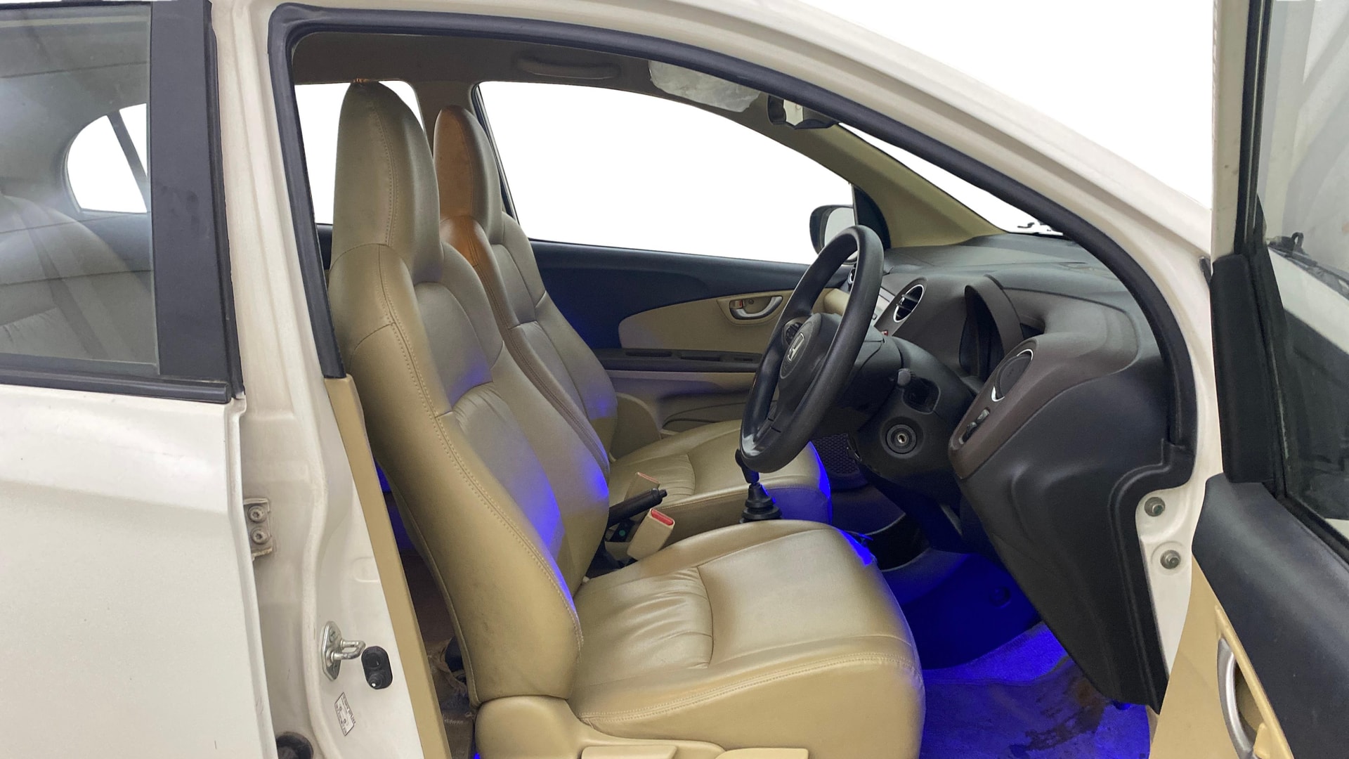 View 2013 Honda Amaze E MT Petrol BS IV Image 25 Used 2013 Honda Amaze E MT Petrol BS IV Image 25