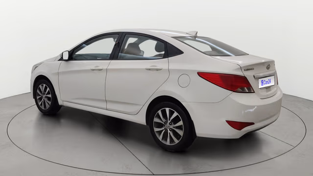View Hyundai Verna Image 2 Used Hyundai Verna Image 2