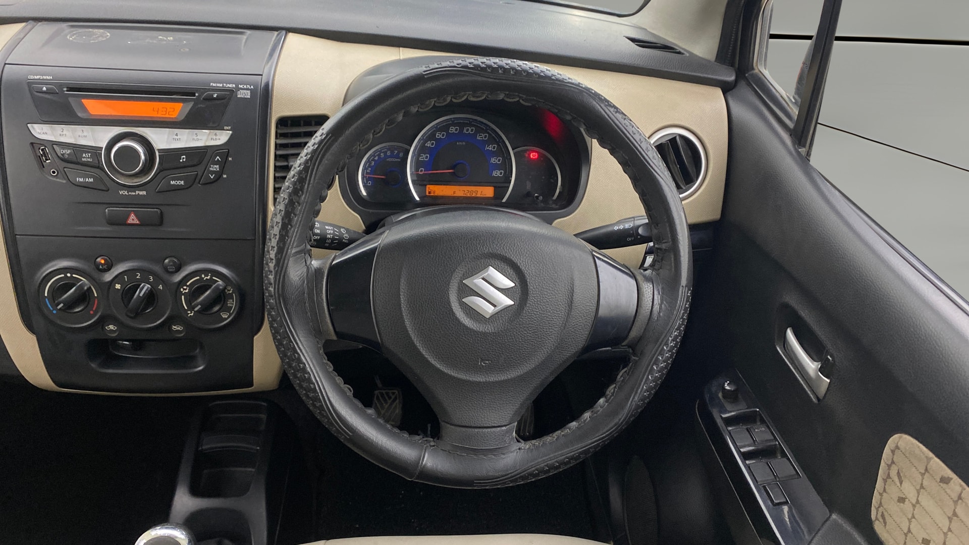 View 2017 Maruti Suzuki 1000 Base Variant Image 20 Used 2017 Maruti Suzuki 1000 Base Variant Image 20