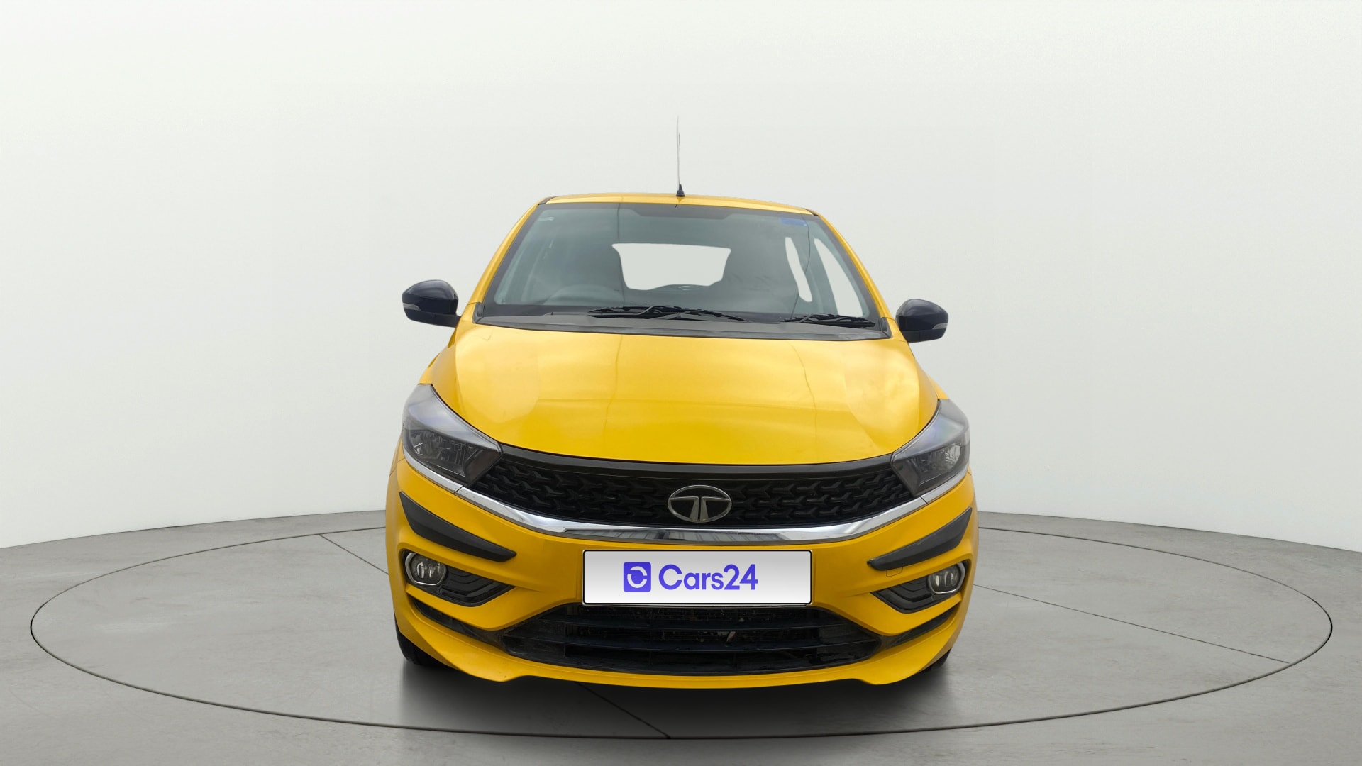 View 2020 Tata Tiago Revotorq XB Image 1 Used 2020 Tata Tiago Revotorq XB Image 1
