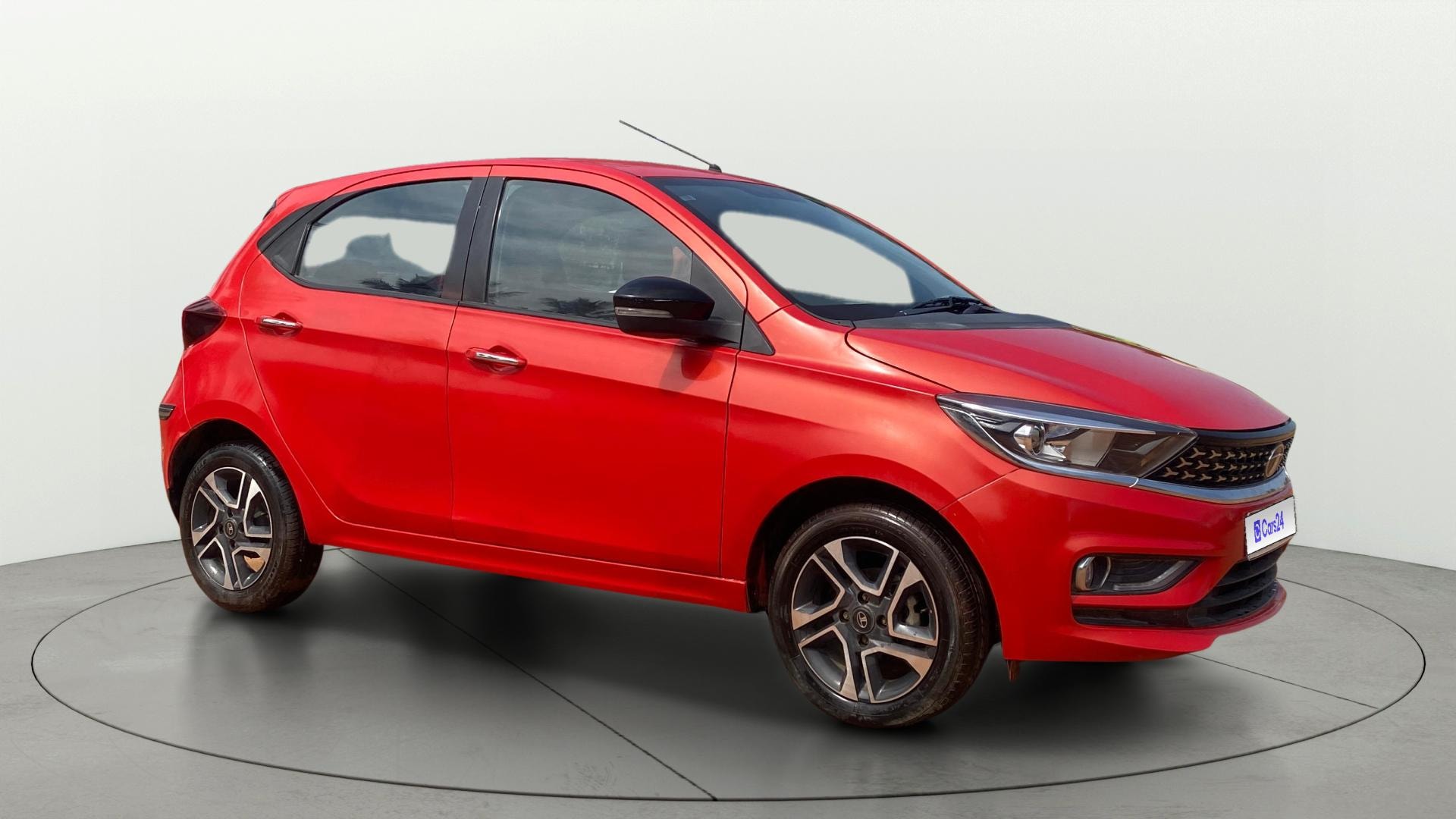 View 2022 Tata Tiago Revotorq XB Image 21 Used 2022 Tata Tiago Revotorq XB Image 21