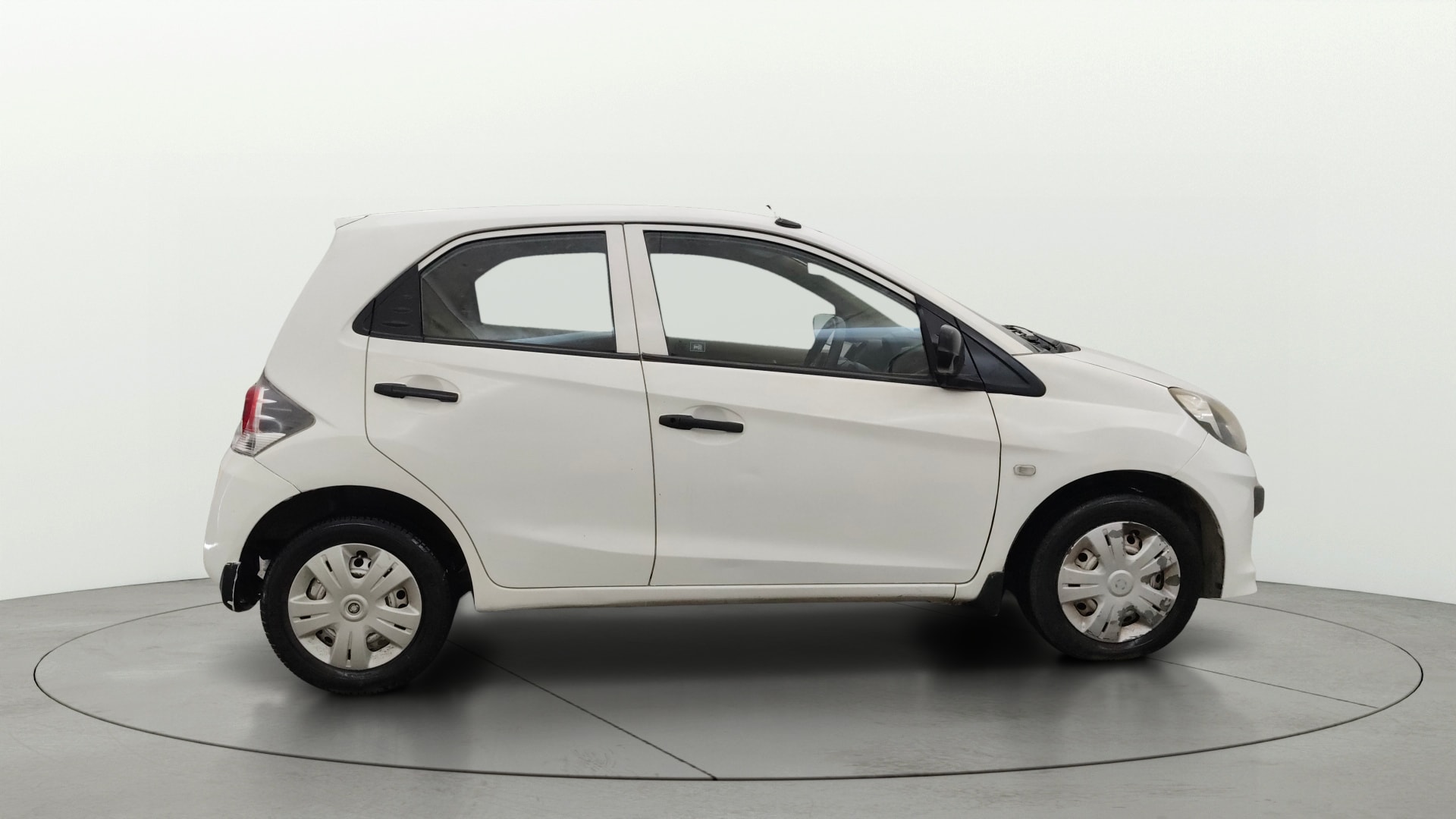View 2015 Honda Brio E MT Petrol Image 8 Used 2015 Honda Brio E MT Petrol Image 8