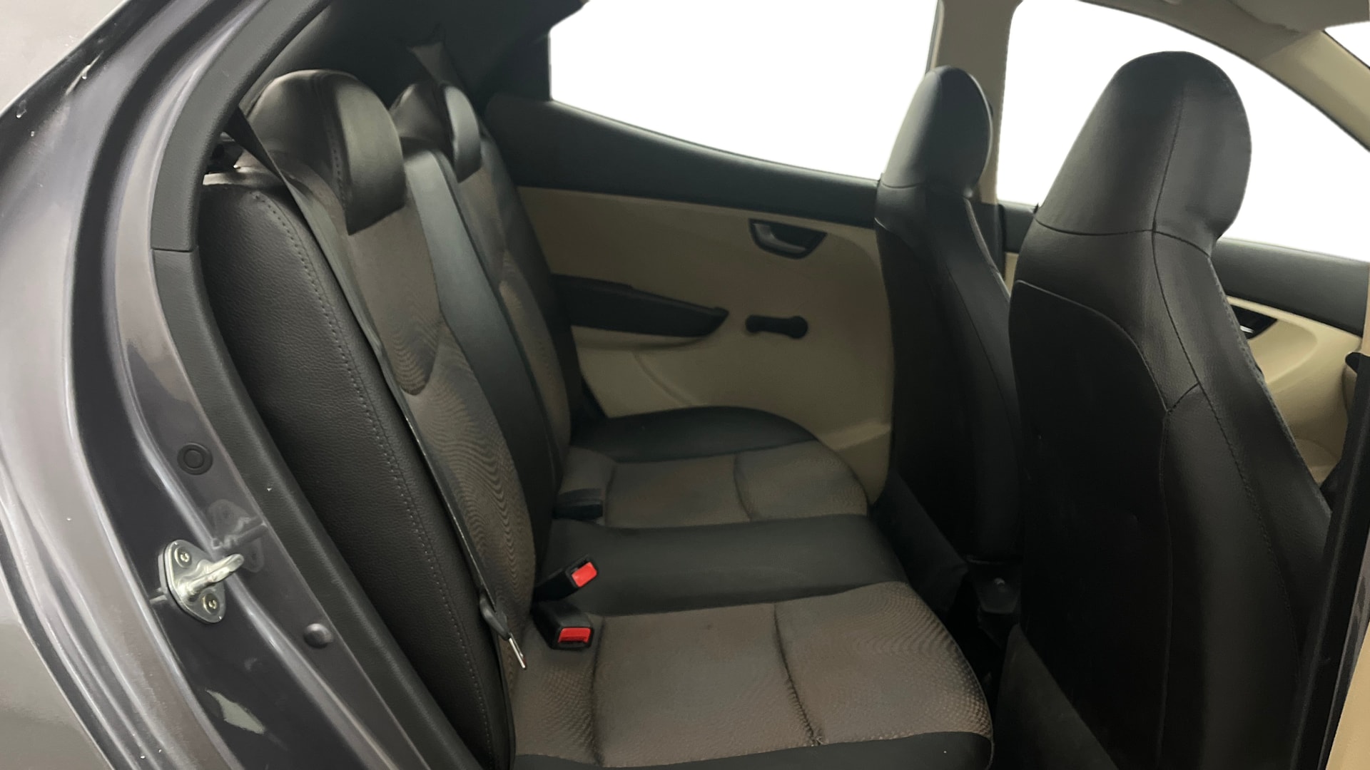 View 2015 Hyundai EON Sportz Image 29 Used 2015 Hyundai EON Sportz Image 29
