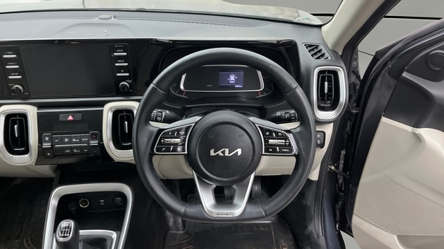 View Kia Sonet Image 13 Used Kia Sonet Image 13