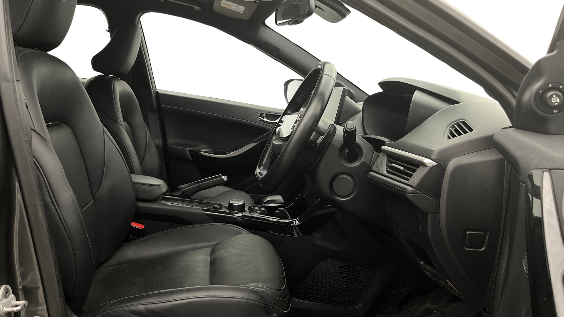 View 2023 Tata Nexon Revotron XE Image 18 Used 2023 Tata Nexon Revotron XE Image 18