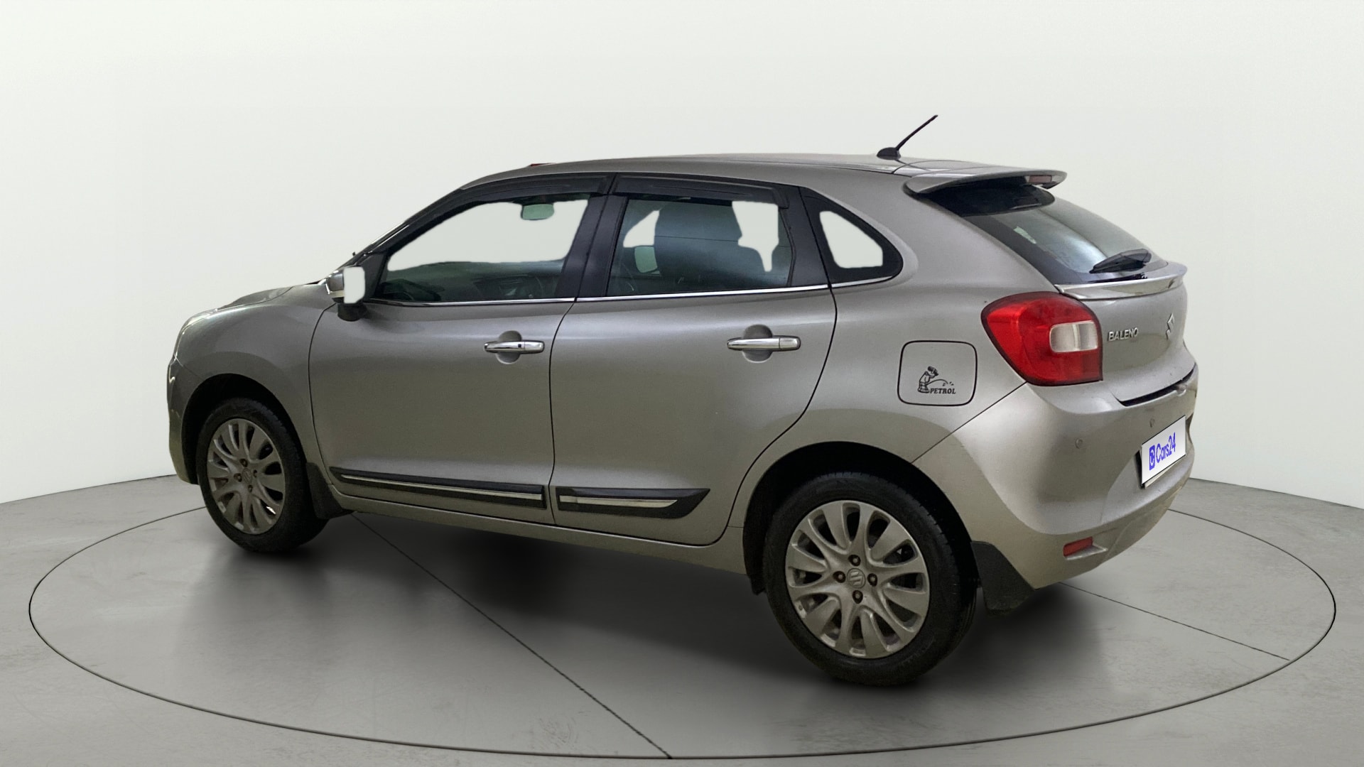 View 2016 Maruti Suzuki 1000 Base Variant Image 2 Used 2016 Maruti Suzuki 1000 Base Variant Image 2